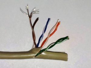 CAVO FLESSIBILE NON SCHERMATO UTP PER RETI CATEGORIA 5E IN RAME MATASSA MT.100