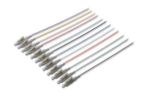 DK25332023G.jpg SET 12 CAVI PIGTAIL FIBRA OTTICA COLORATI CONNETTORI LC OM3 50/125 UPC SIMPLEX