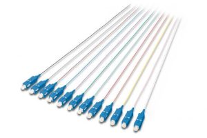 DK2922102G.jpg SET 12 CAVI PIGTAIL FIBRA OTTICA COLORATI CONNETTORI SC OS2 09/125 SIMPLEX