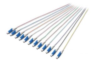DK2933202G.jpg SET 12 CAVI PIGTAIL FIBRA OTTICA COLORATI CONNETTORI LC OS2 09/125 SIMPLEX