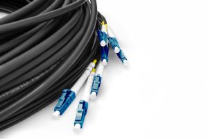 Cavo breakout universale in fibra ottica dotato di terminali, Multimode OS2, 8 fibre, LC/UPC - LC/UPC  150 mt. colore nero
