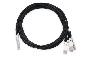 DN81323G.jpg DIGITUS Direct Attach Cable 40G QSFP+ to 4XSFP+ 3m