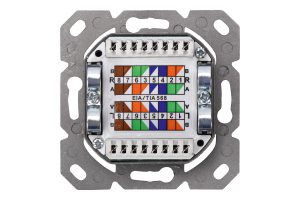 DN9005-4-H.jpg PRESA A MURO AD INCASSO RJ45 CAT. 6 PER RETI