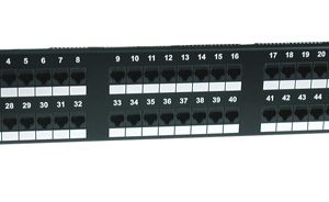 PANNELLO PATCH 19" NON SCHERMATO UTP 48 PORTE 8 POLI RJ45 PER RETI CATEGORIA 6 - 2 UNITA'