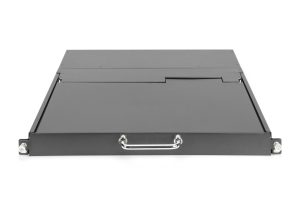 Console KVM modulare HD LCD con TFT da 17", connessione KVM Cat5 a 8 porte, touchpad, layout tastiera italiana