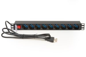 LK10053-1.jpg MULTIPRESA DA RACK 19" 9 PRESE UNIVERSALI CON INTERRUTTORE SPINA ITALIANA 16A