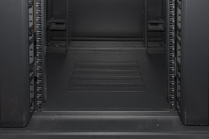 LK1942U88N-2-H.jpg ARMADIO RACK 19" 42U (A)2055, (L)800, (P)800 COLORE NERO PORTA VETRO CON GUIDACAVI LATERALE