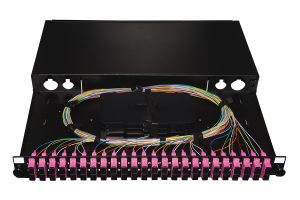 LK24SC4PD-1-H.jpg PANNELLO FIBRA OTTICA 19" CON 24 ADATTATORI SC DUPLEX OM4 PROFONDITA' 250 MM CON 48 PIGTAIL INSTALLATI COLORE NERO