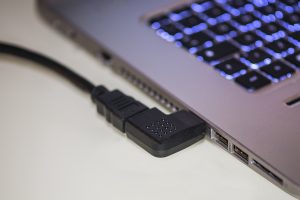 LKADAT91-15-H.jpg ADATTATORE HDMI MASCHIO - HDMI® FEMMINA ANGOLATO 90° VERSO SINISTRA