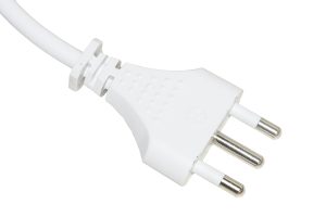 LKMP055-1-H.jpg MULTIPRESA 5 PRESE UNIVERSALI ITA/SCHUKO 10/16 A - SPINA 16 A CON INTERRUTTORE CAVO MT 5 COLORE BIANCO