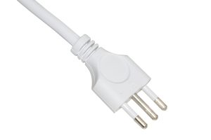 LKMP05IT-1-H.jpg MULTIPRESA 5 PRESE UNIVERSALI ITA/SCHUKO 10A - SPINA TRIPOLARE 10A CON INTERRUTTORE