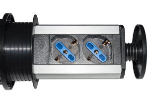 LKMPT01-1-H.jpg MULTIPRESA DA TAVOLO A SCOMPARSA CON 2 PRESE 16A FEMMINA ITA/SCHUKO