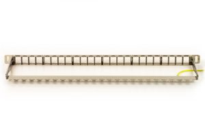 LKPV24SB-2-H.jpg PANNELLO PATCH VUOTO IN METALLO CON BARRA SUPPORTO POSTERIORE 1/2 UNITA' PER CONNETTORI SCHERMATI CON PRESA A TERRA VITI INCLUSE