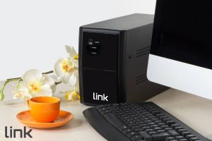LKUPS1500-1-H.jpg GRUPPO DI CONTINUITA' LINE INTERACTIVE PWM 1500 VA 900 WATT CON 4 PRESE, CAVO SPINA ITALIANA